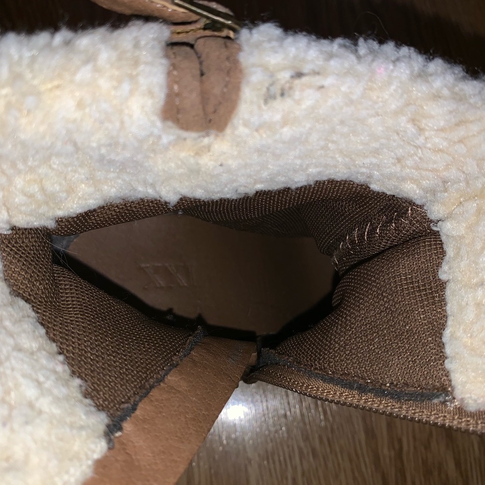 Forever 21 brown heel fur boots - Picture 7 of 8